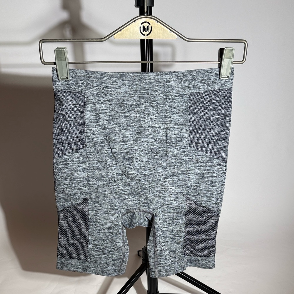 ZARA ATHLETIC COMPRESSION SHORTS MEN SIZE SMALL